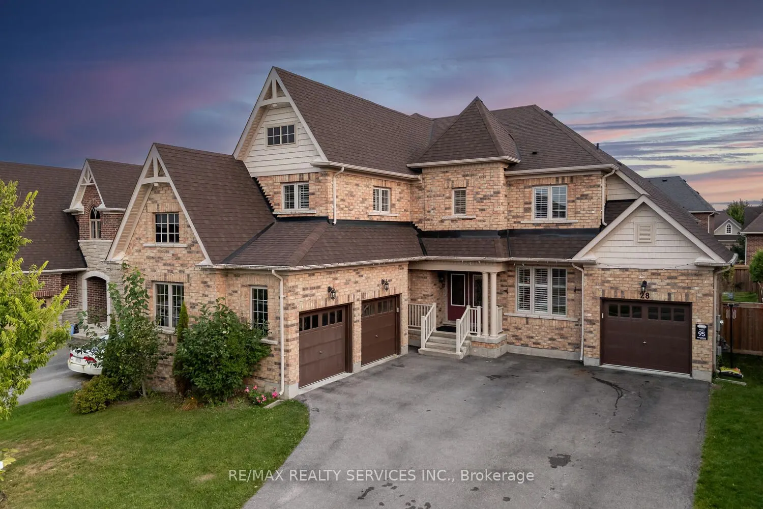 28 Stonegate Avenue