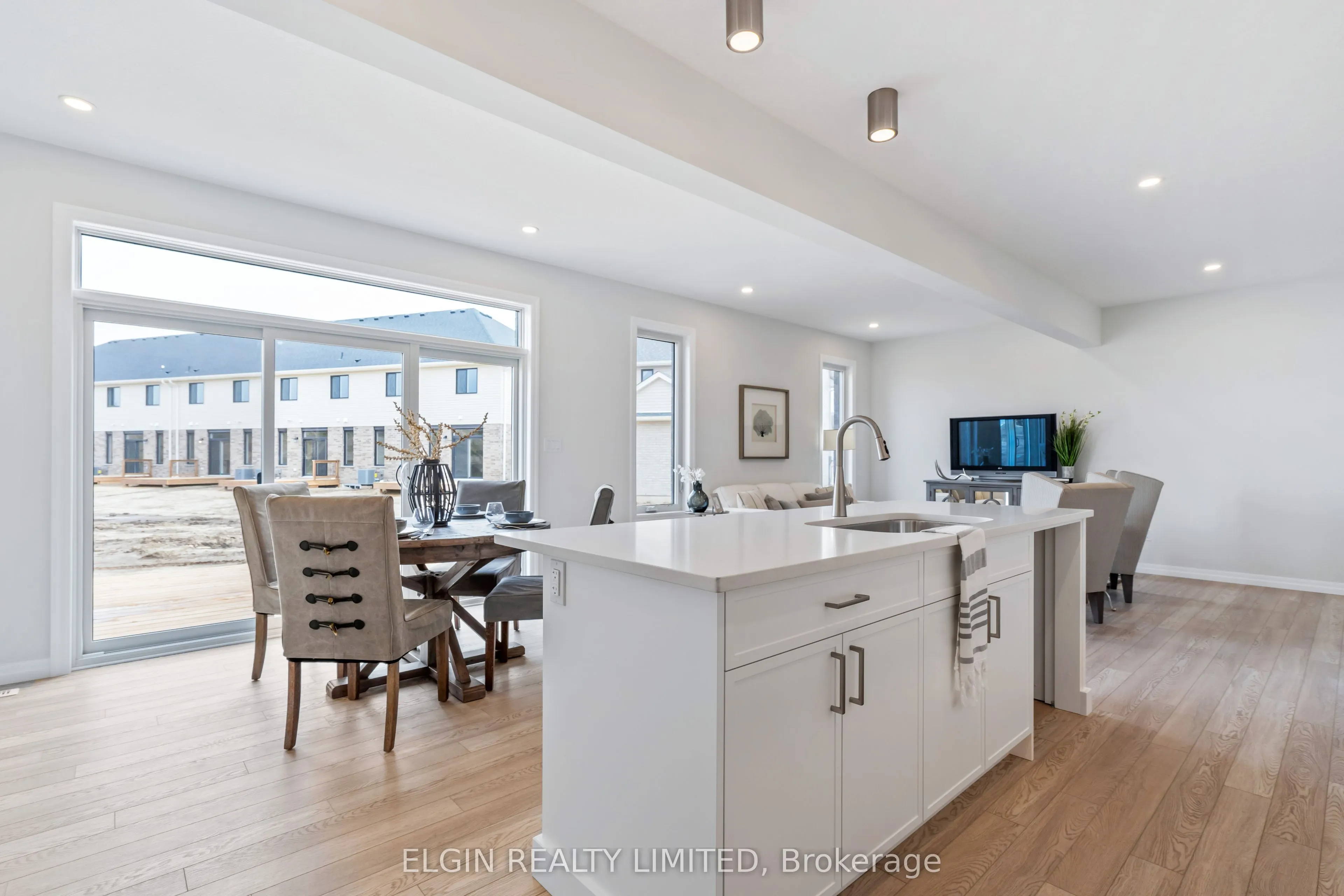 37 Hemlock Crescent
