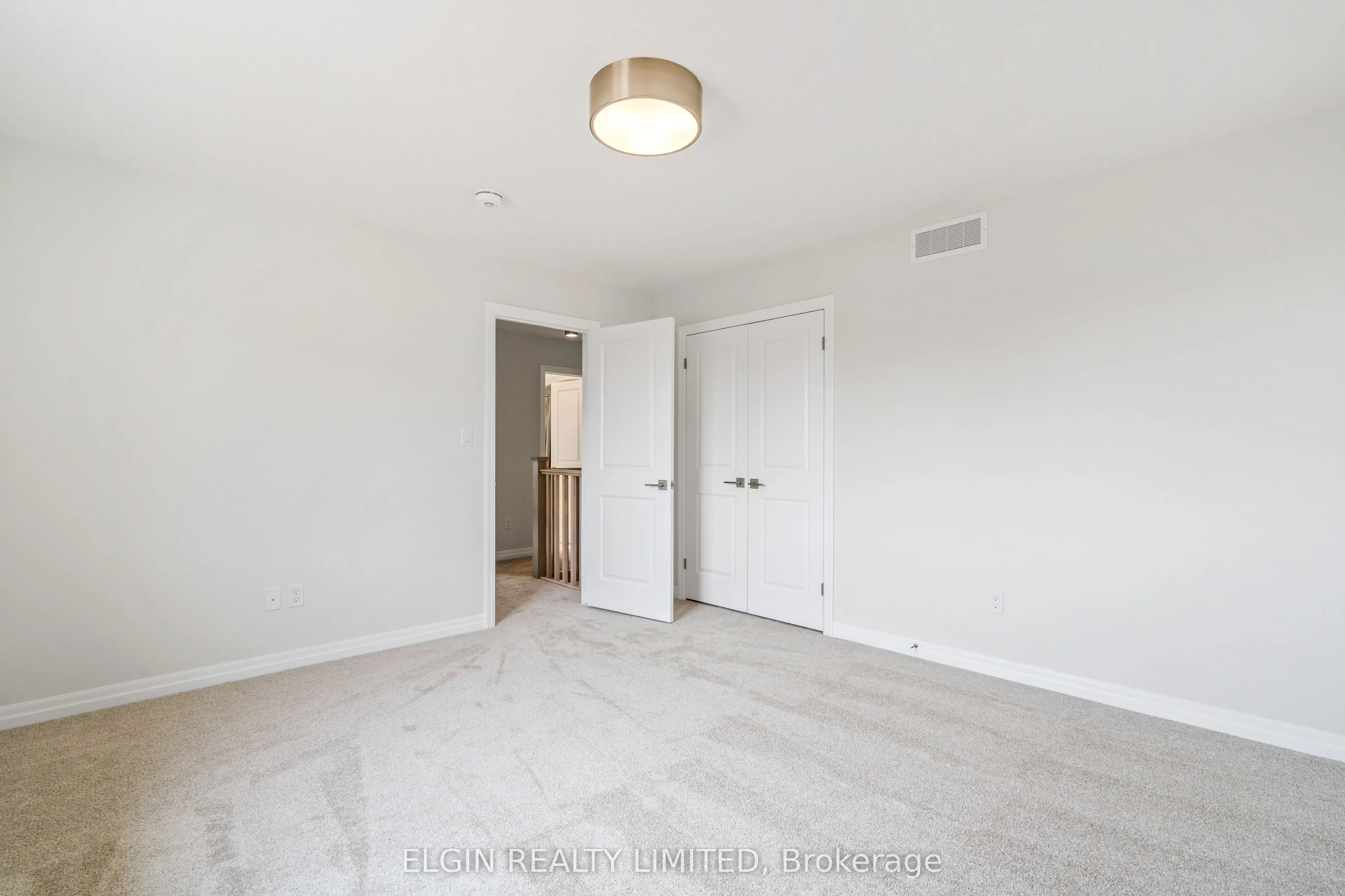 37 Hemlock Crescent