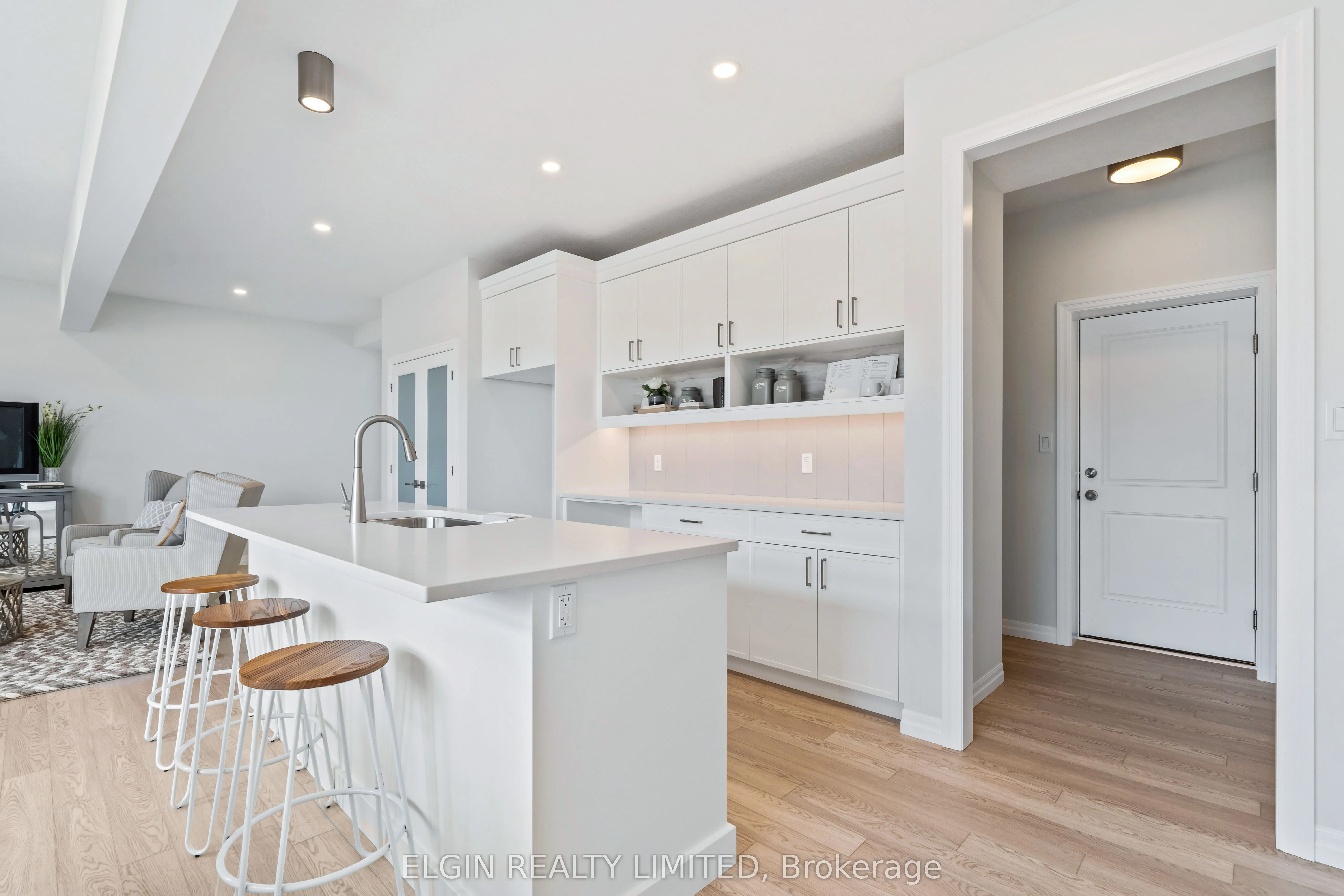 37 Hemlock Crescent