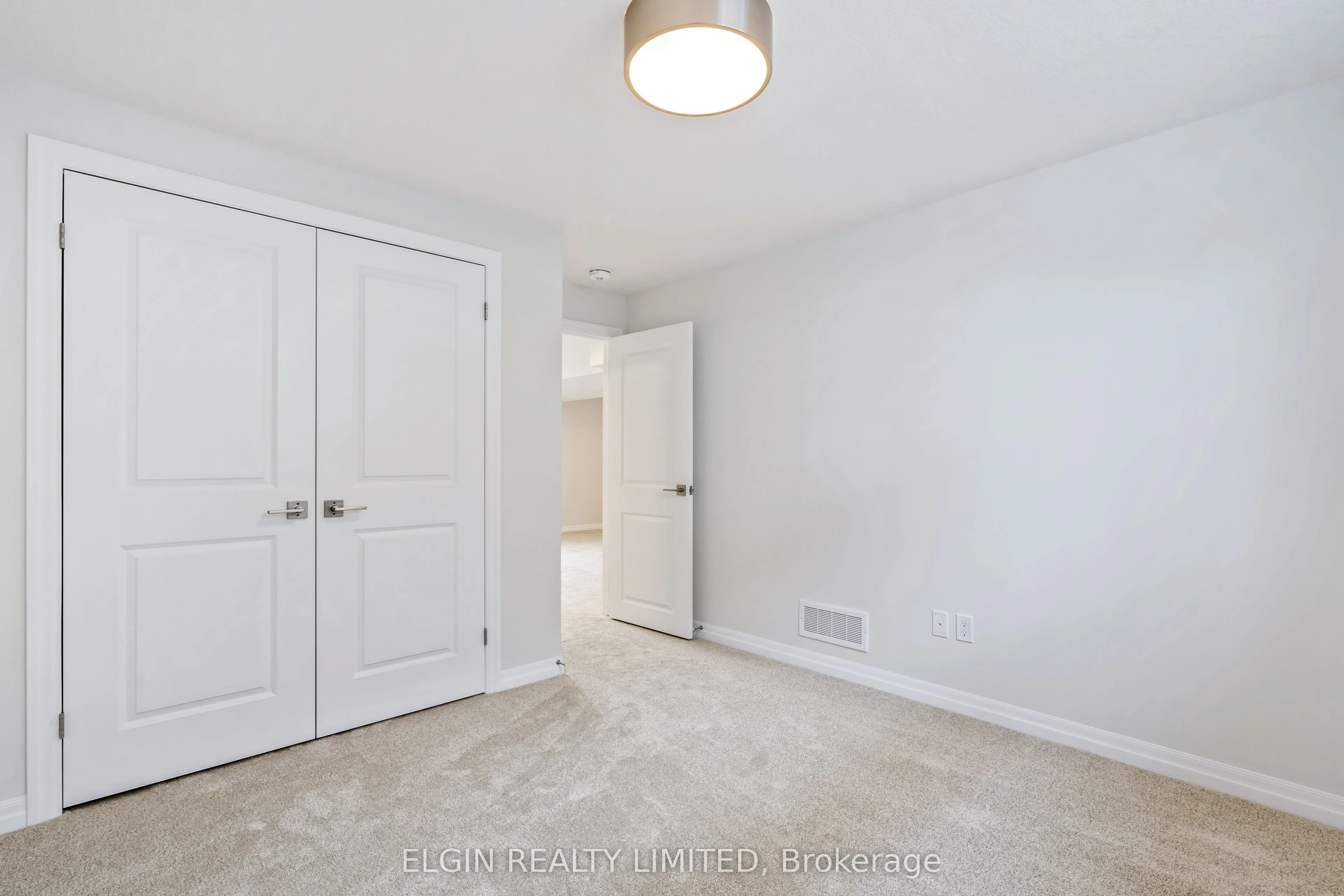37 Hemlock Crescent