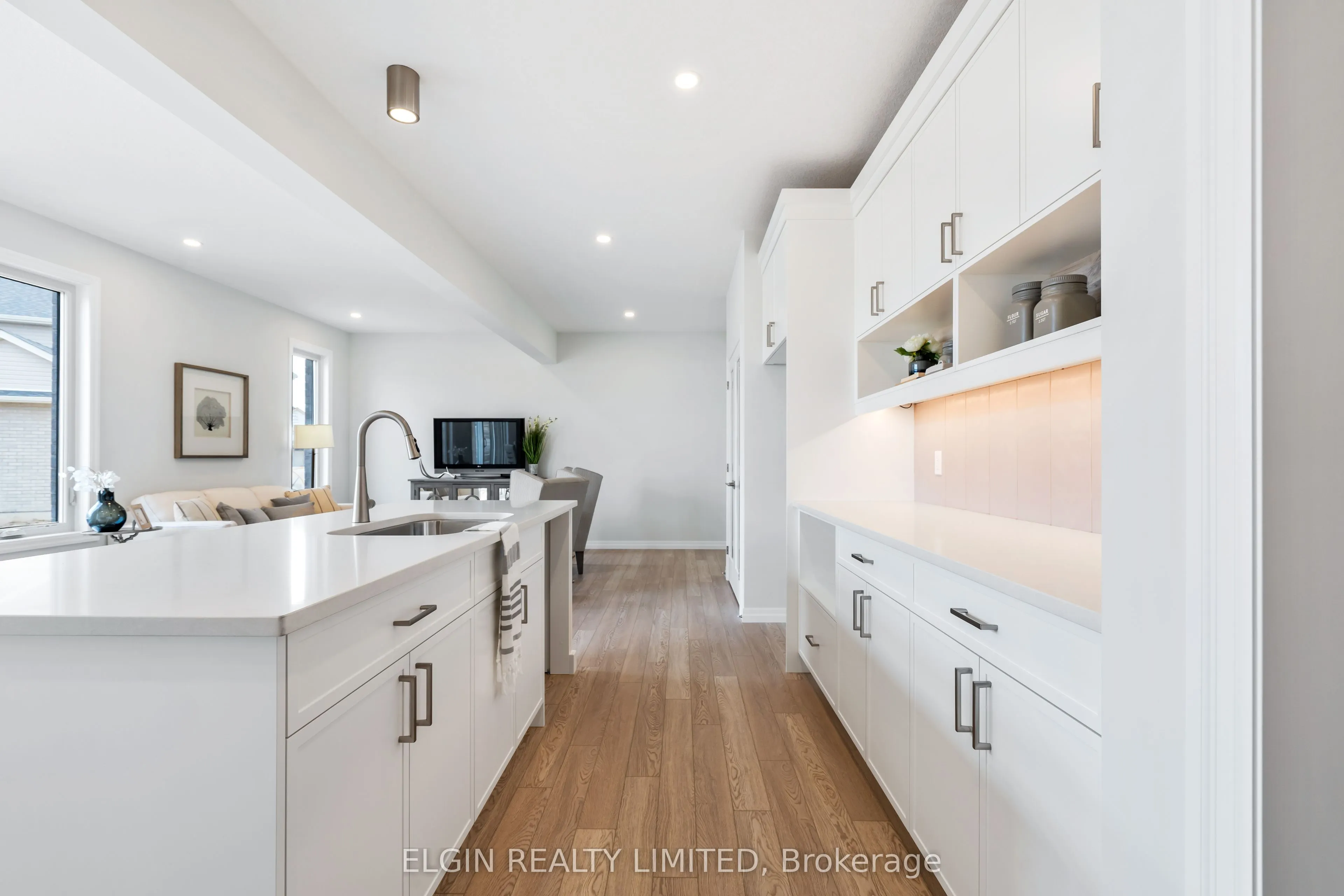 37 Hemlock Crescent
