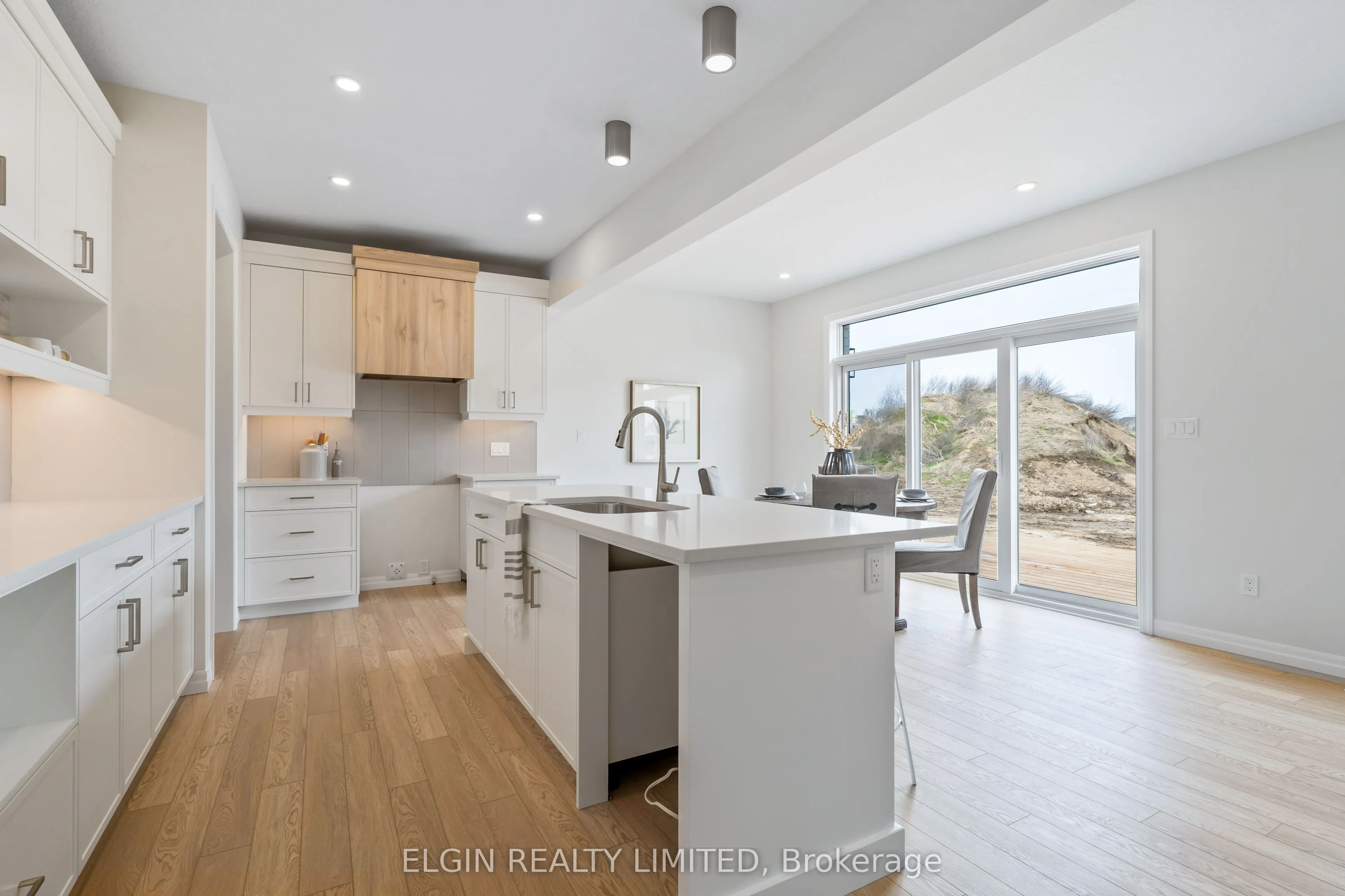 37 Hemlock Crescent