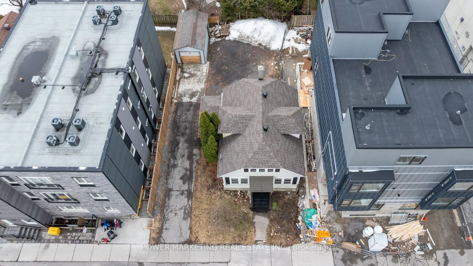 12 MCARTHUR Avenue