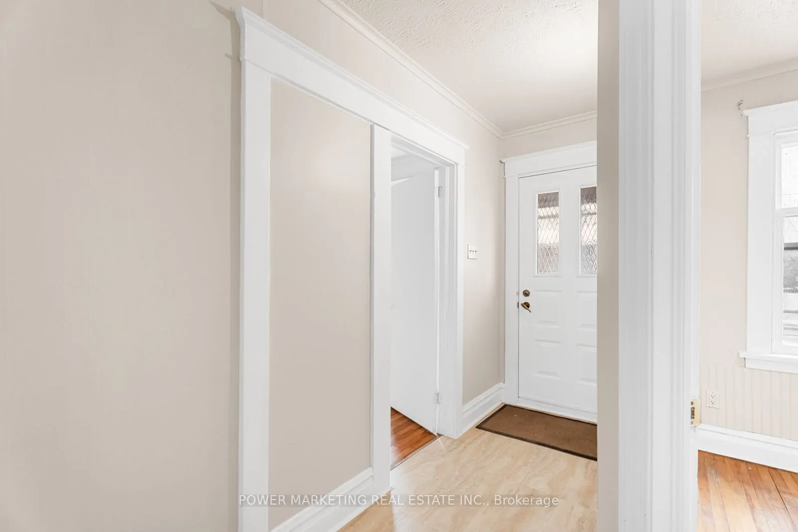 12 MCARTHUR Avenue