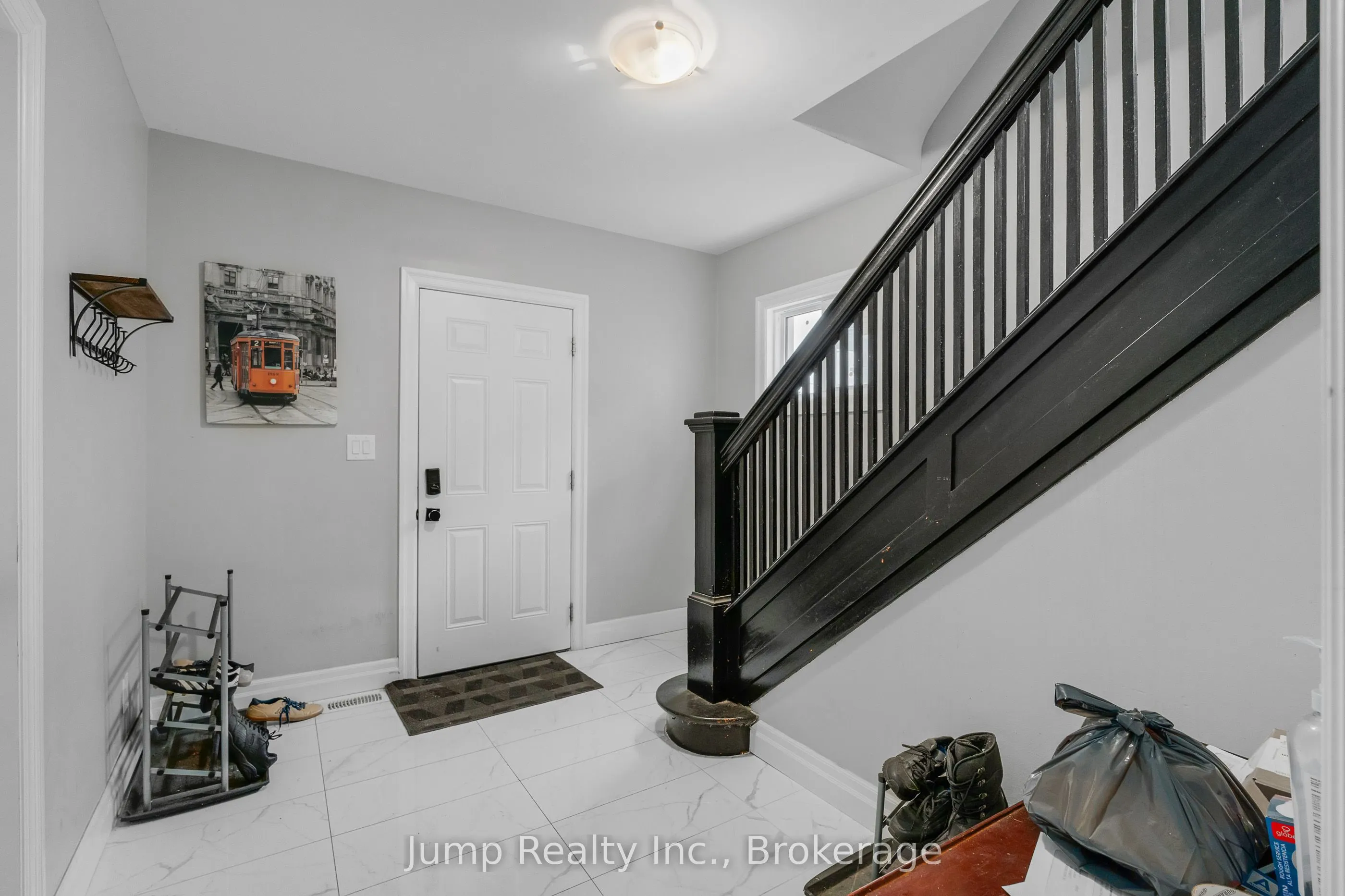 568 TOURNIER Street