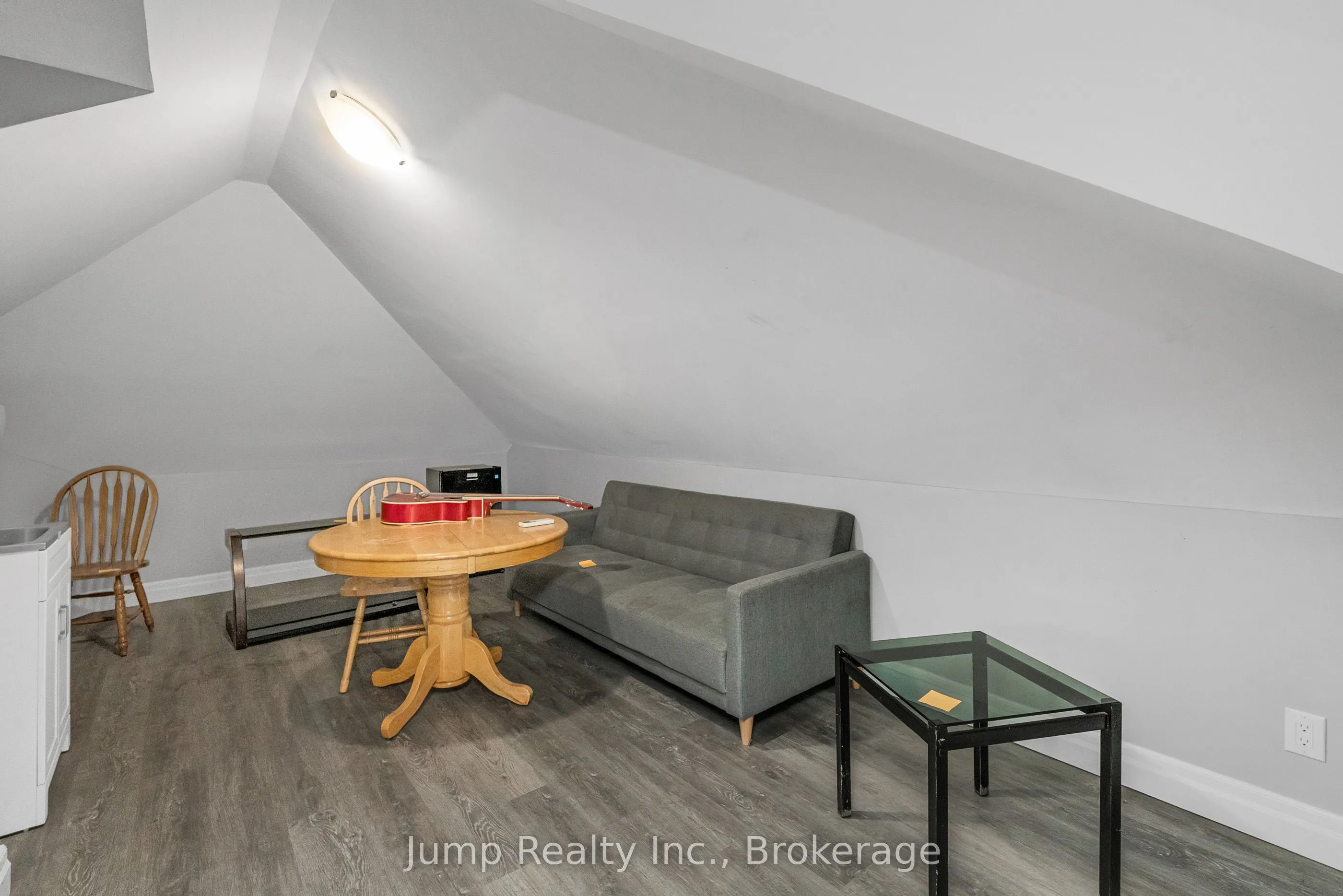 568 TOURNIER Street