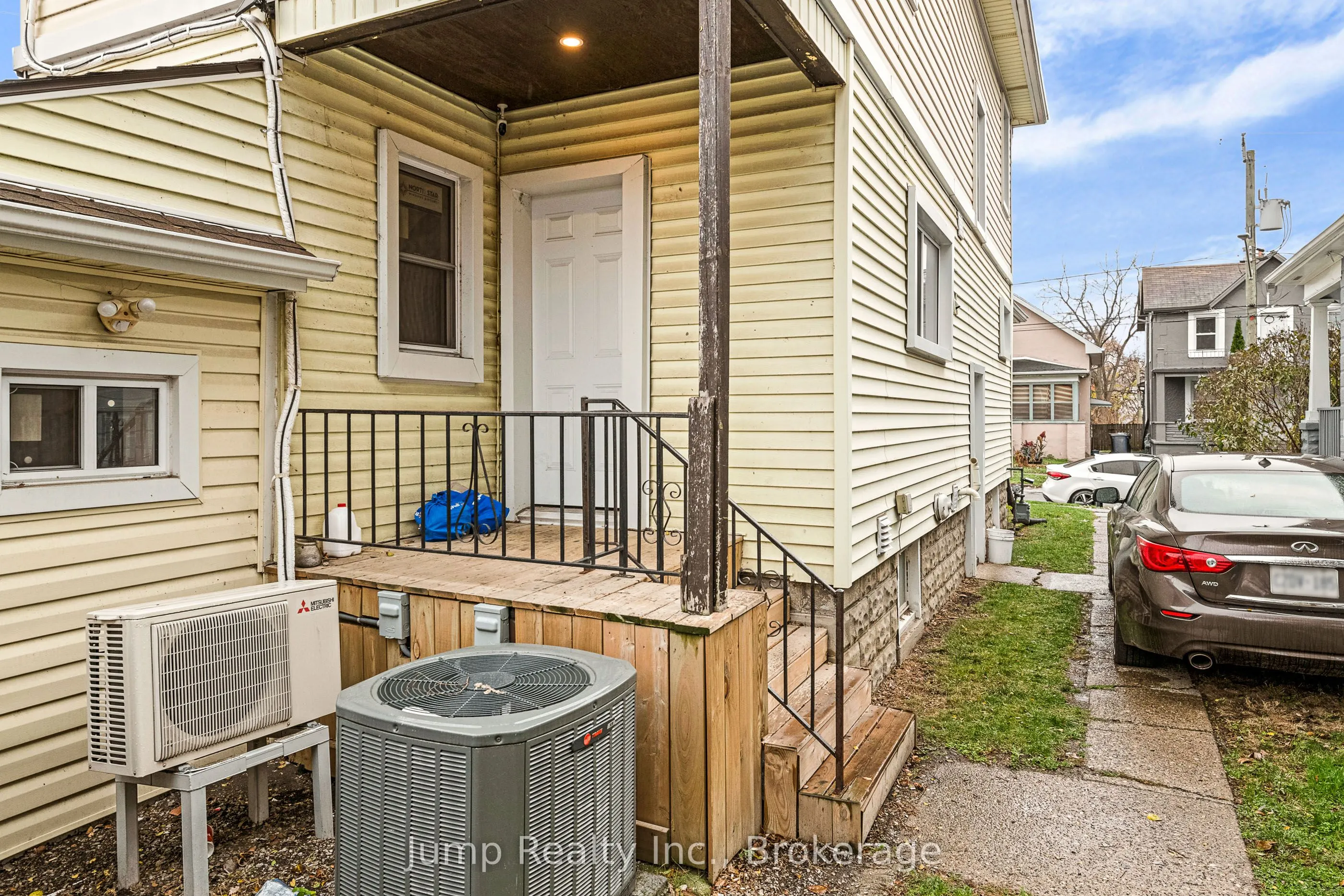 568 TOURNIER Street