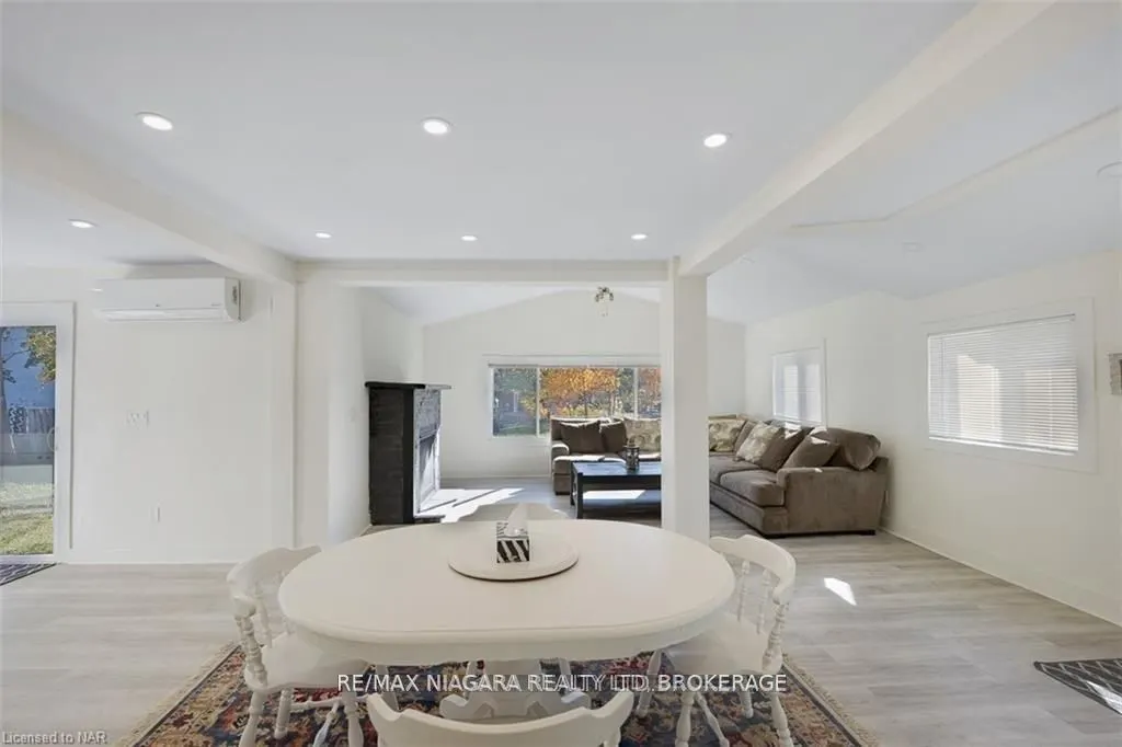 377 Cambridge Road W