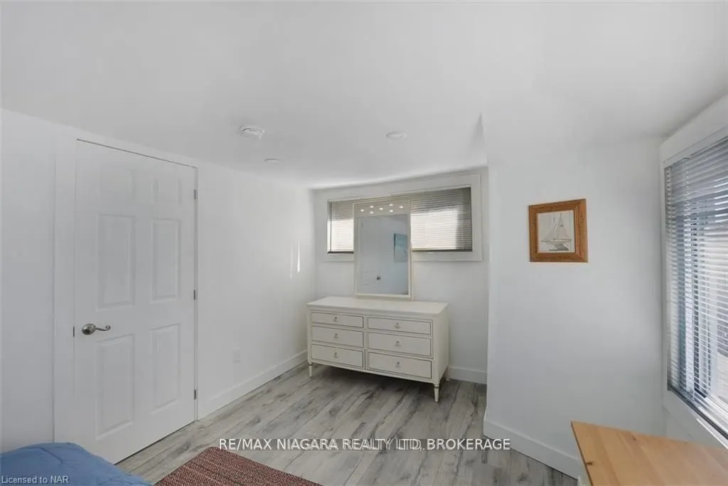 377 Cambridge Road W