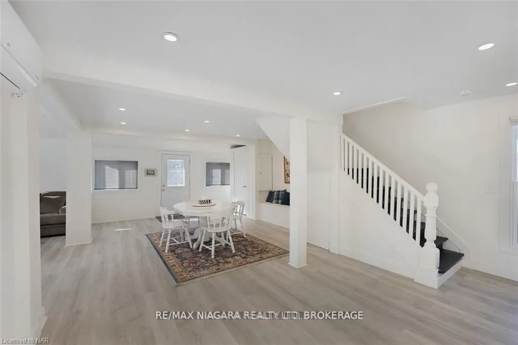 377 Cambridge Road W
