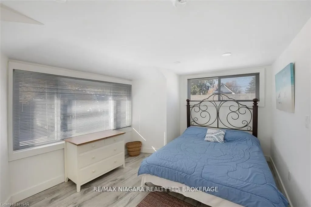 377 Cambridge Road W