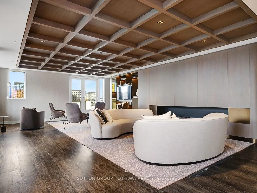 560 Rideau Street #306