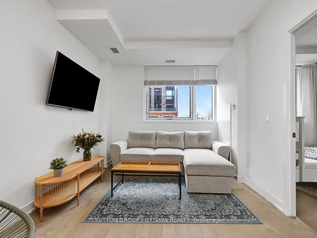 560 Rideau Street #306