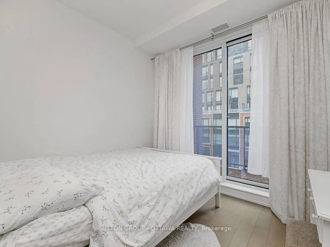 560 Rideau Street #306