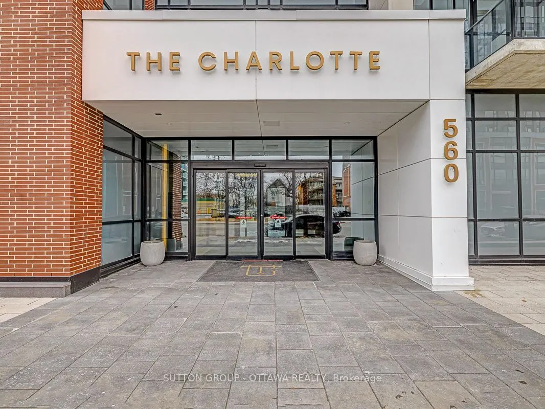 560 Rideau Street #306