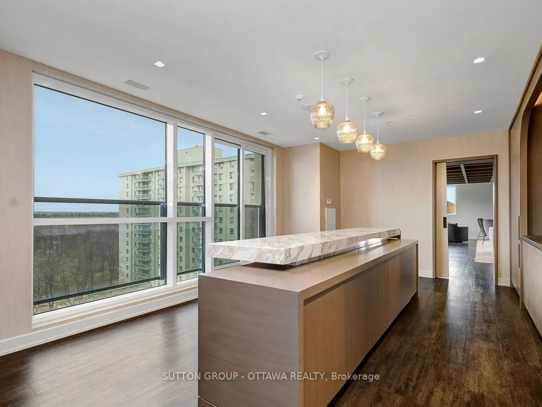 560 Rideau Street #306