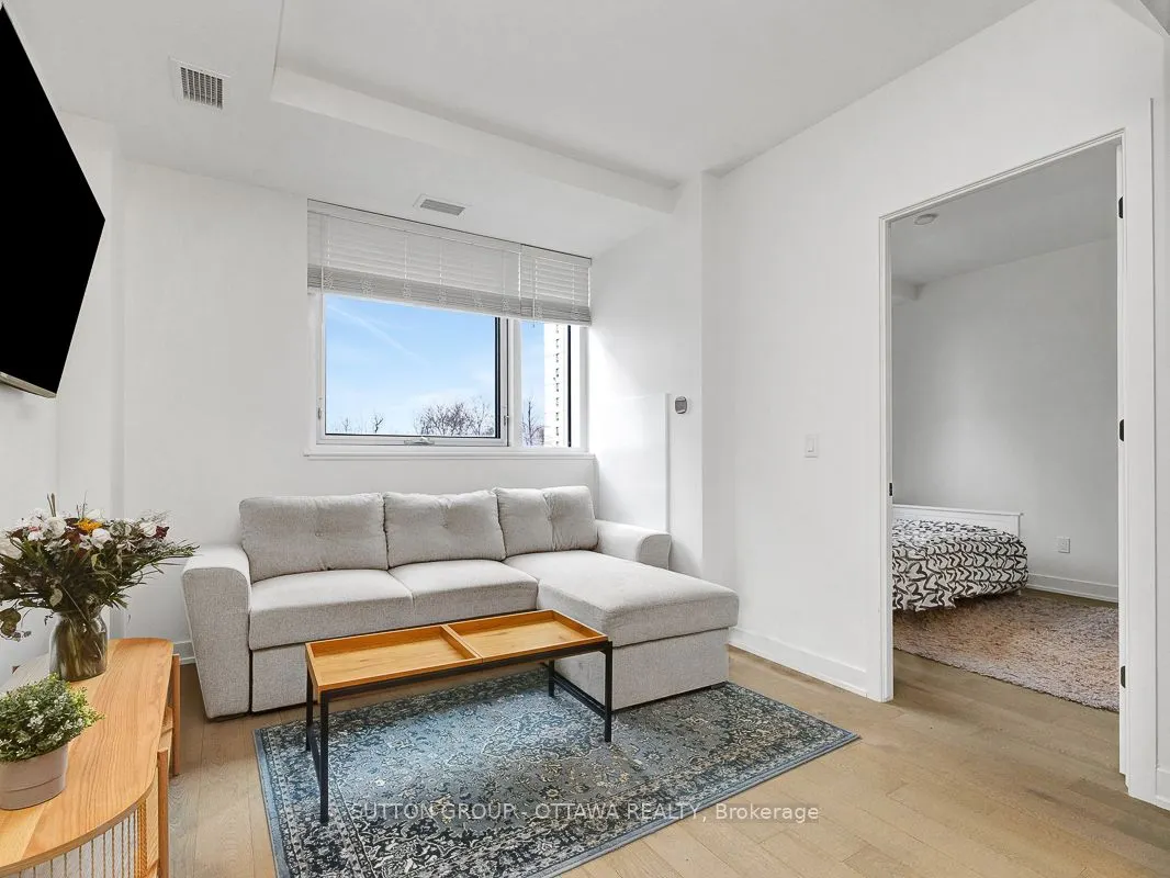 560 Rideau Street #306