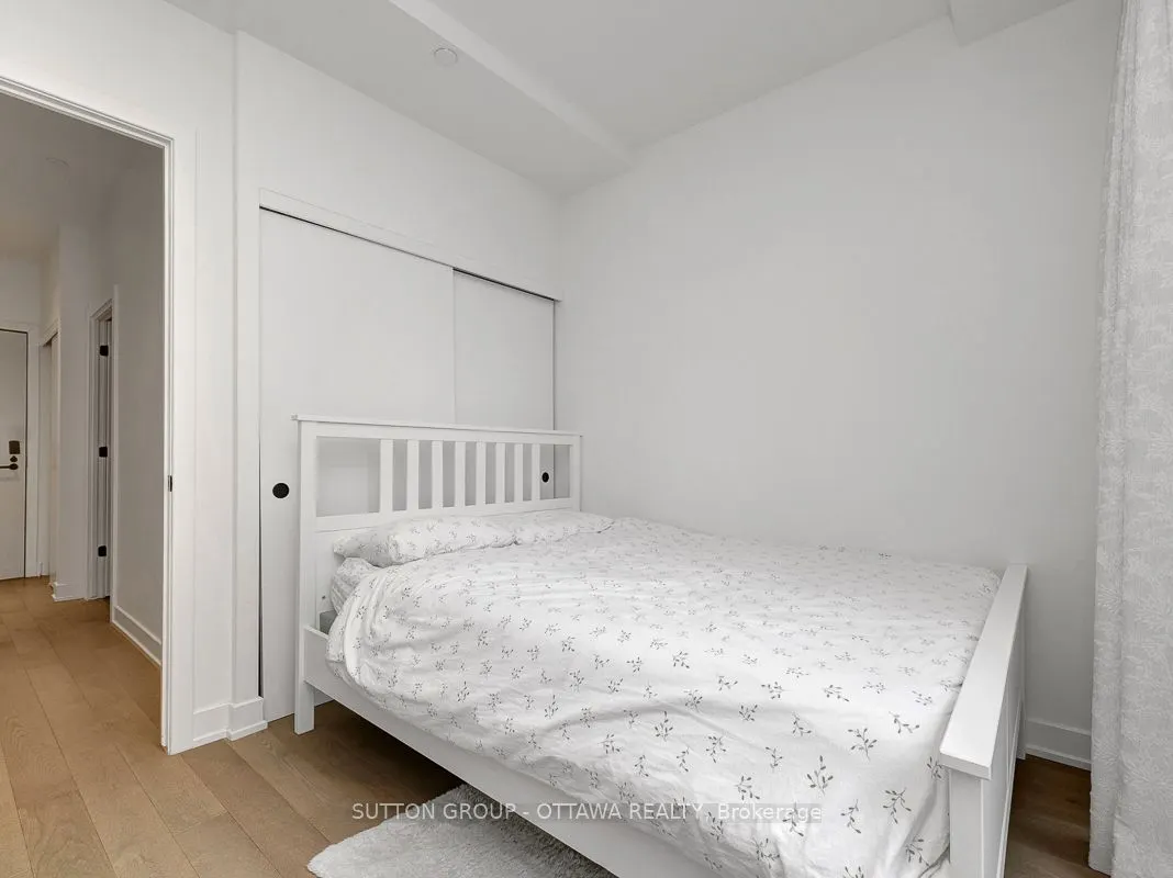 560 Rideau Street #306