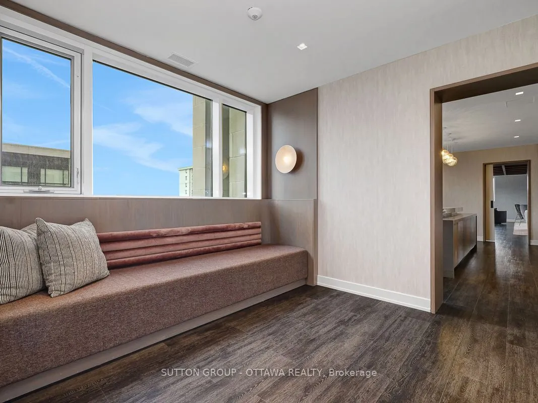 560 Rideau Street #306