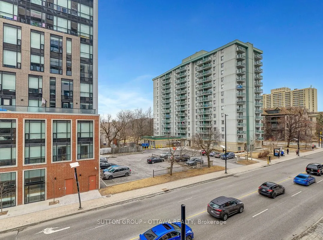 560 Rideau Street #306