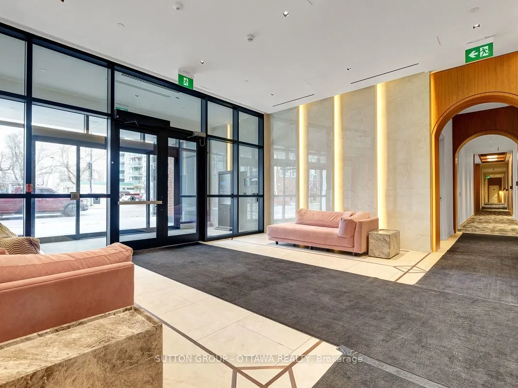 560 Rideau Street #306