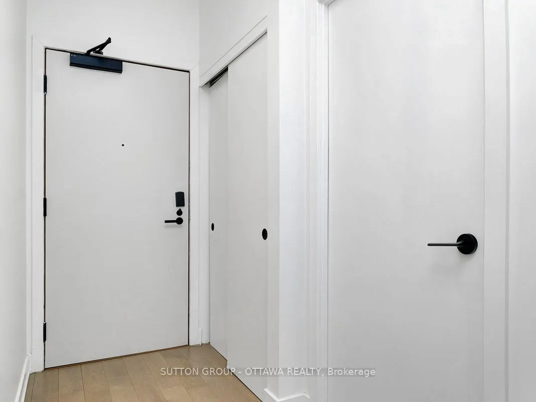 560 Rideau Street #306