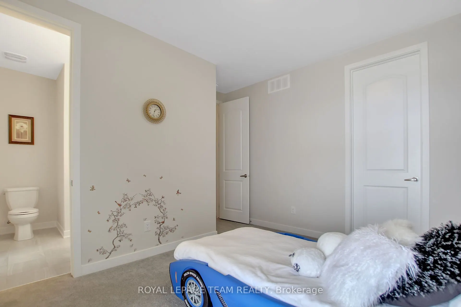 248 PURSUIT Terrace