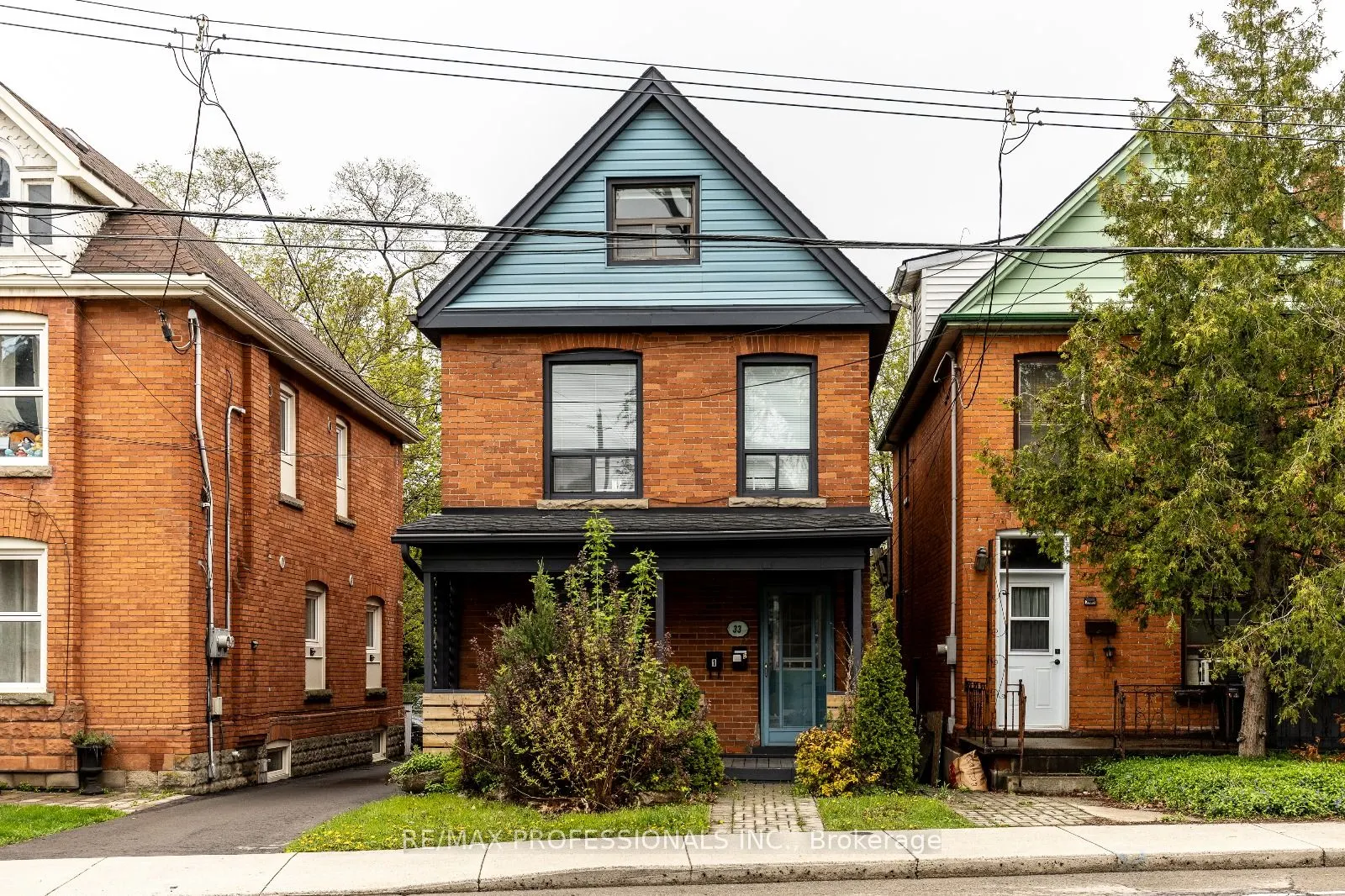 33 Dundurn Street N, #UPPER