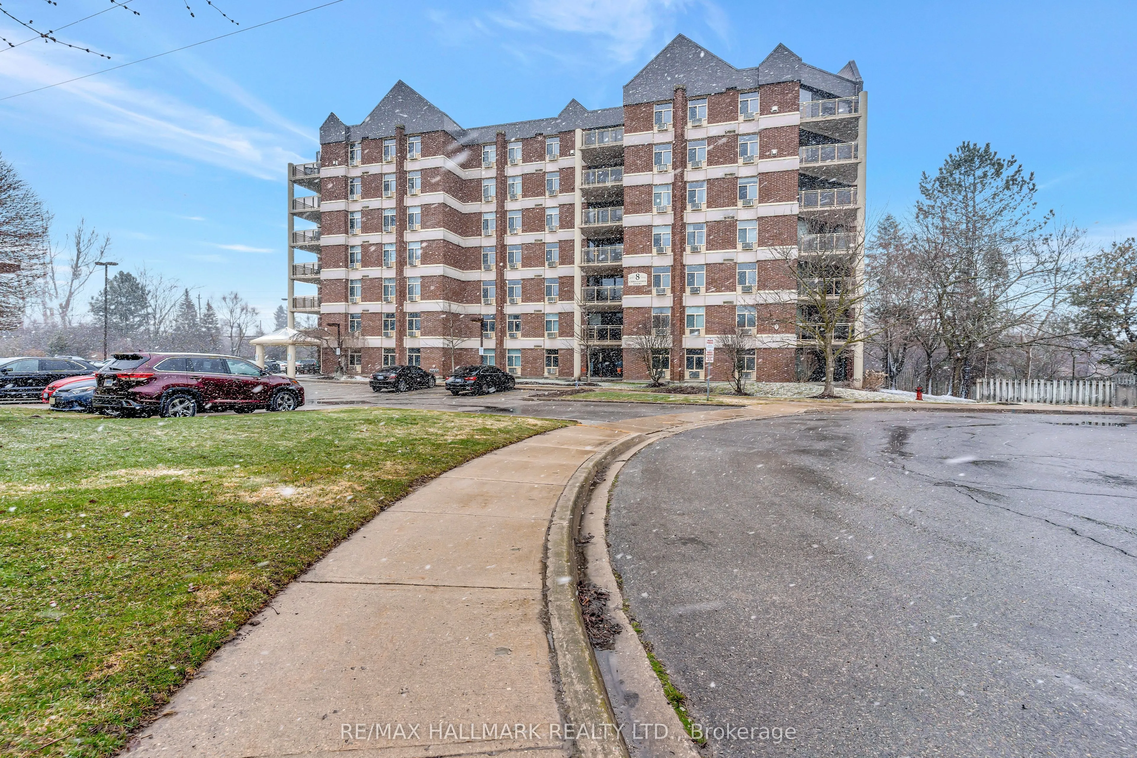 8 Christopher Court, #307