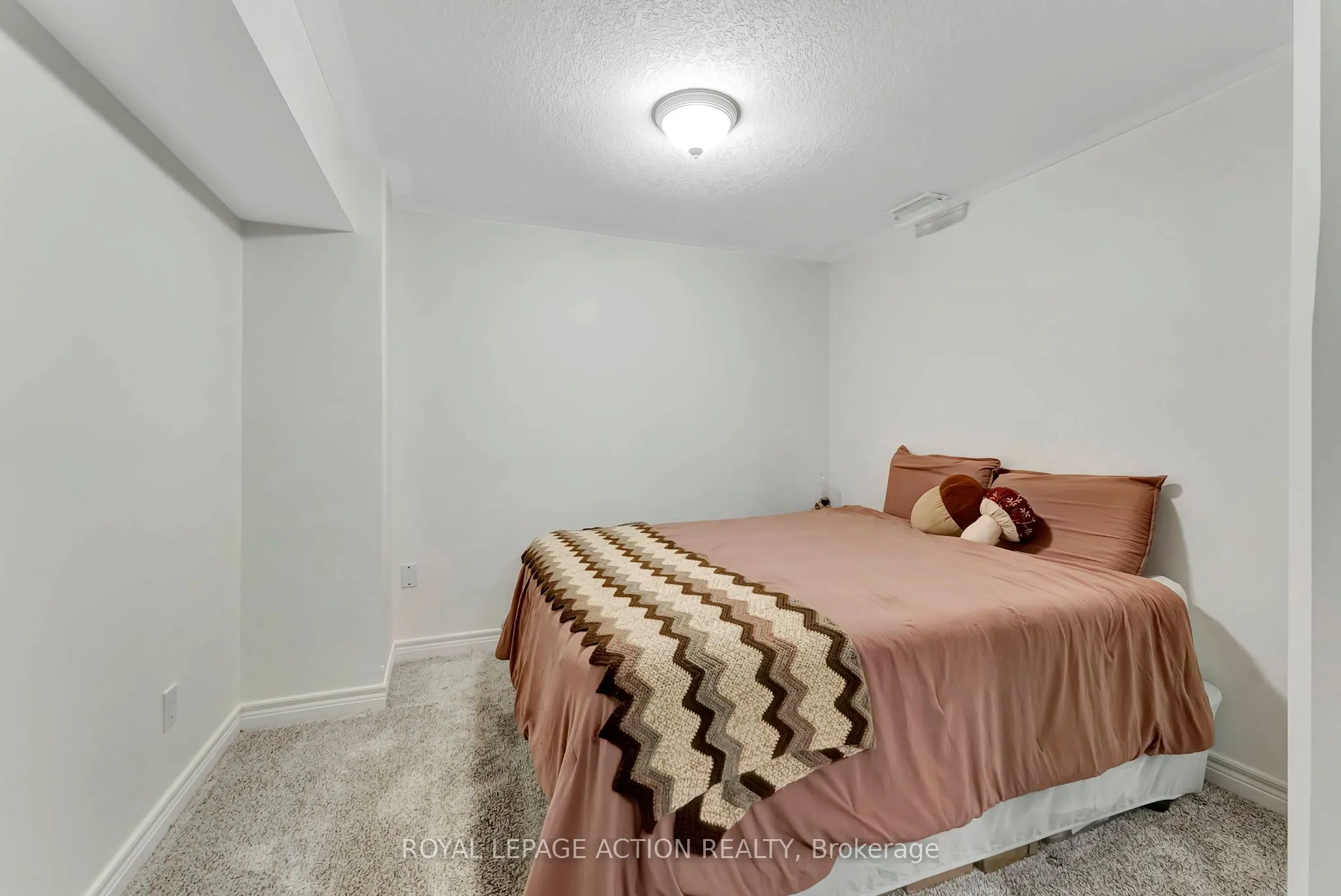 111 Grey Street #212