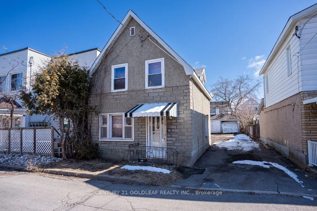 215 Desrosiers Street