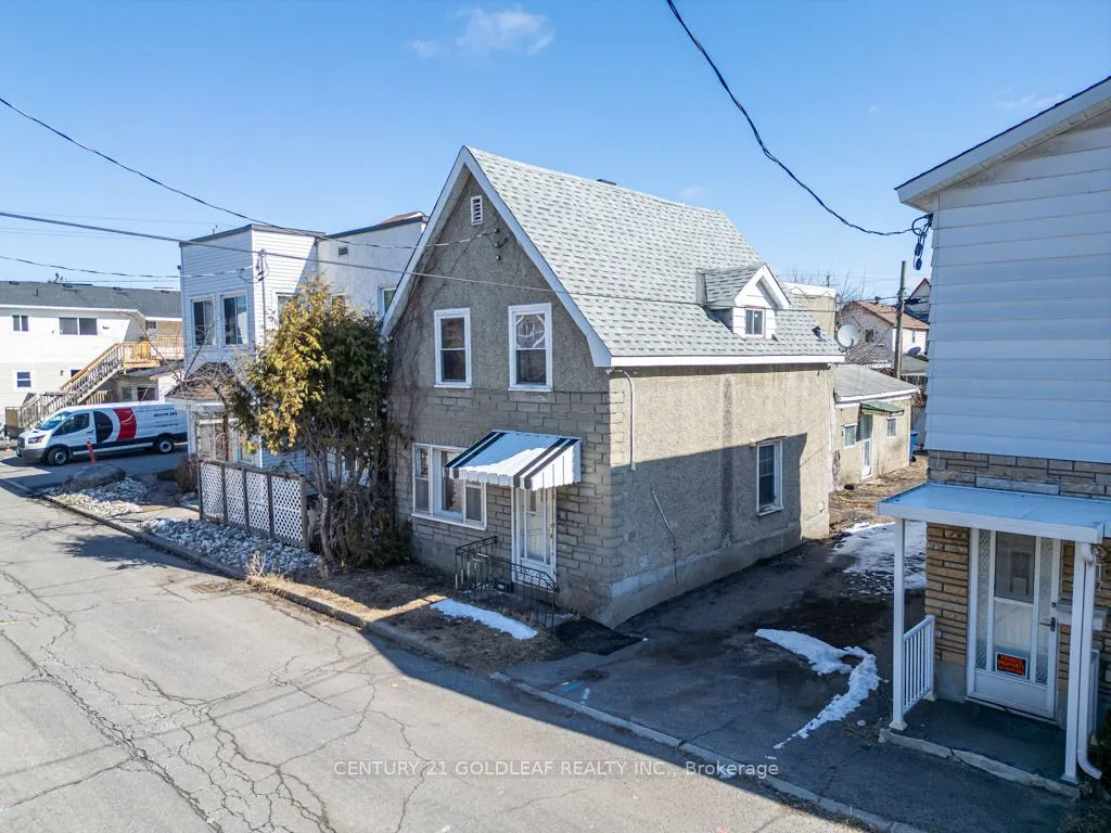 215 Desrosiers Street