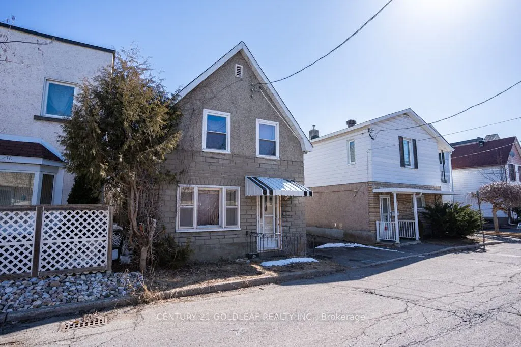 215 Desrosiers Street