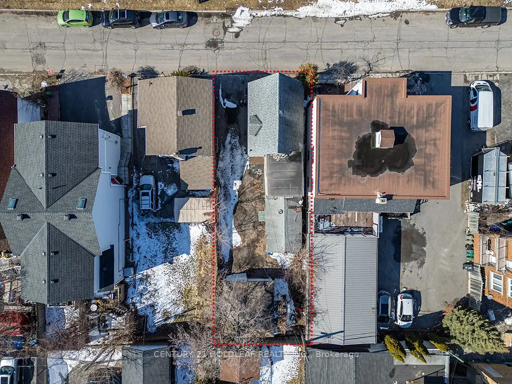215 Desrosiers Street