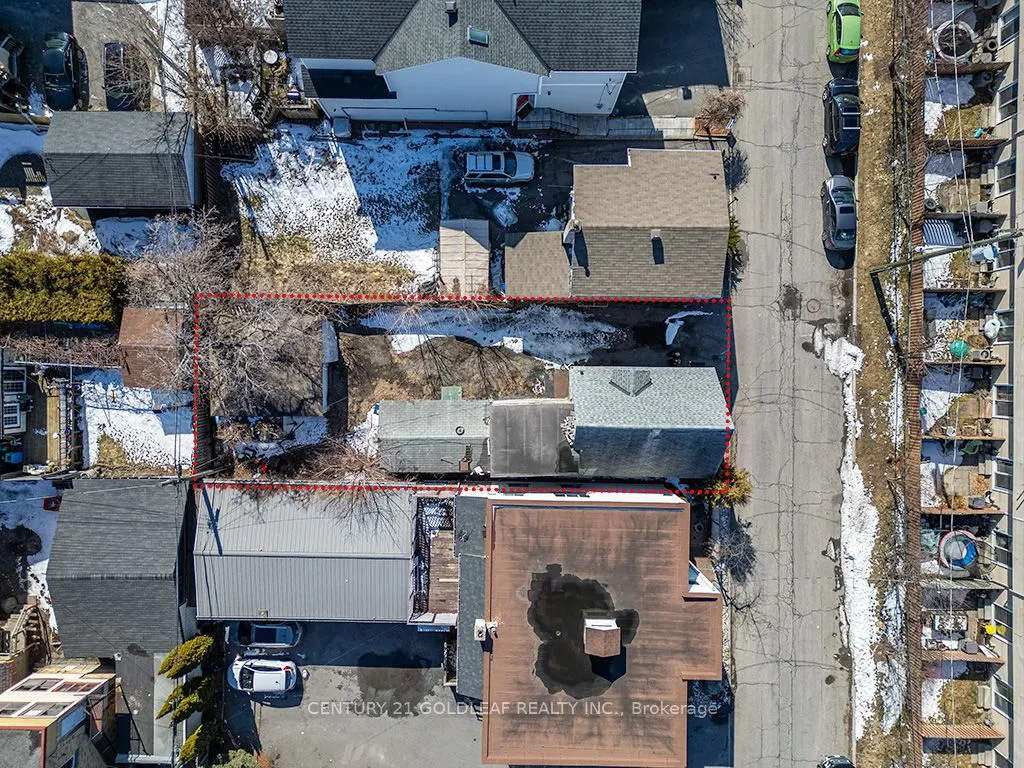 215 Desrosiers Street