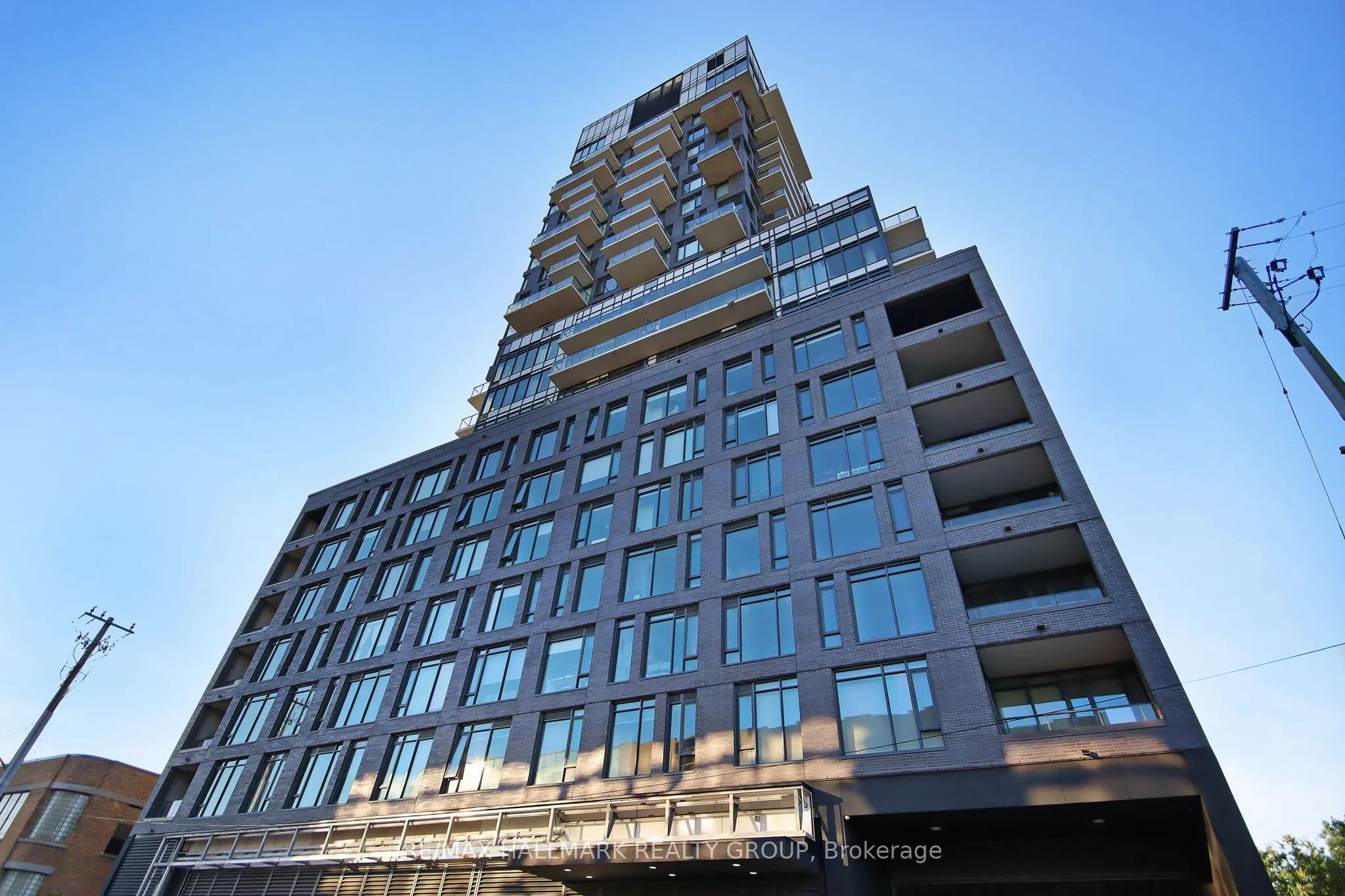 203 Catherine Street, #1704