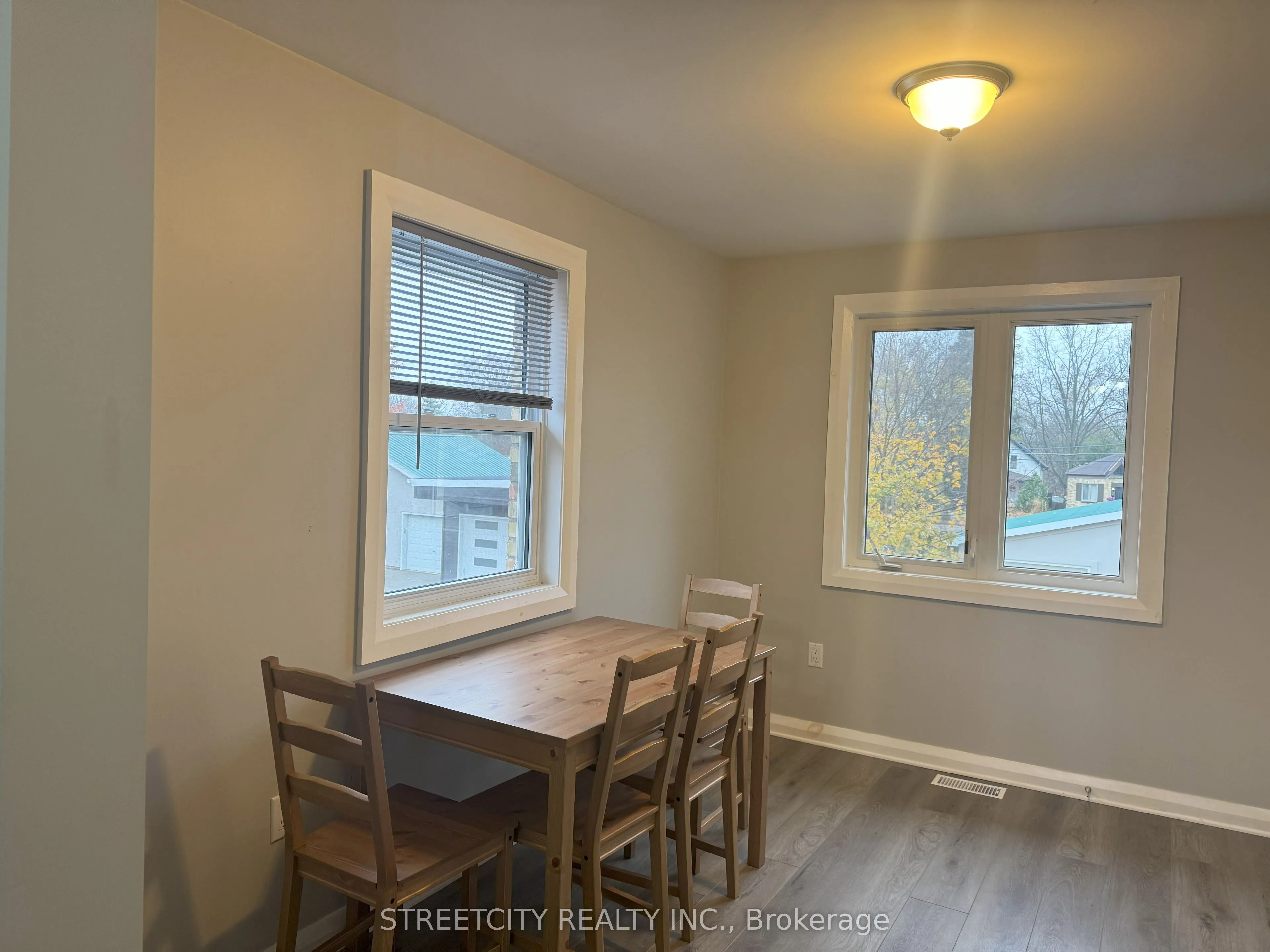 17 Evergreen Avenue, #Upper