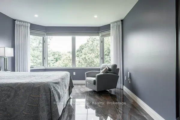 30 FRONT Street, #205