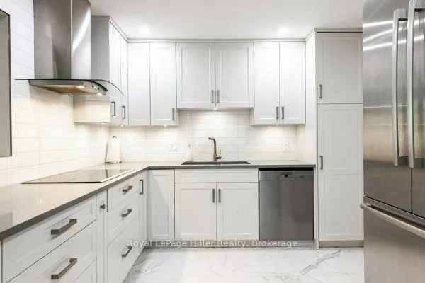 30 FRONT Street, #205