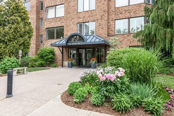 30 FRONT Street, #205