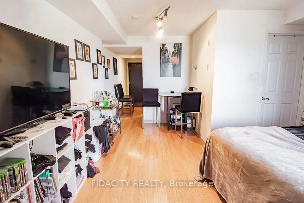 310 Central Park Drive #5C
