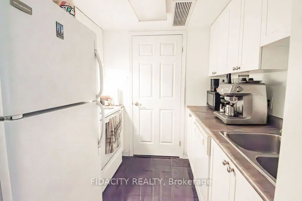 310 Central Park Drive #5C