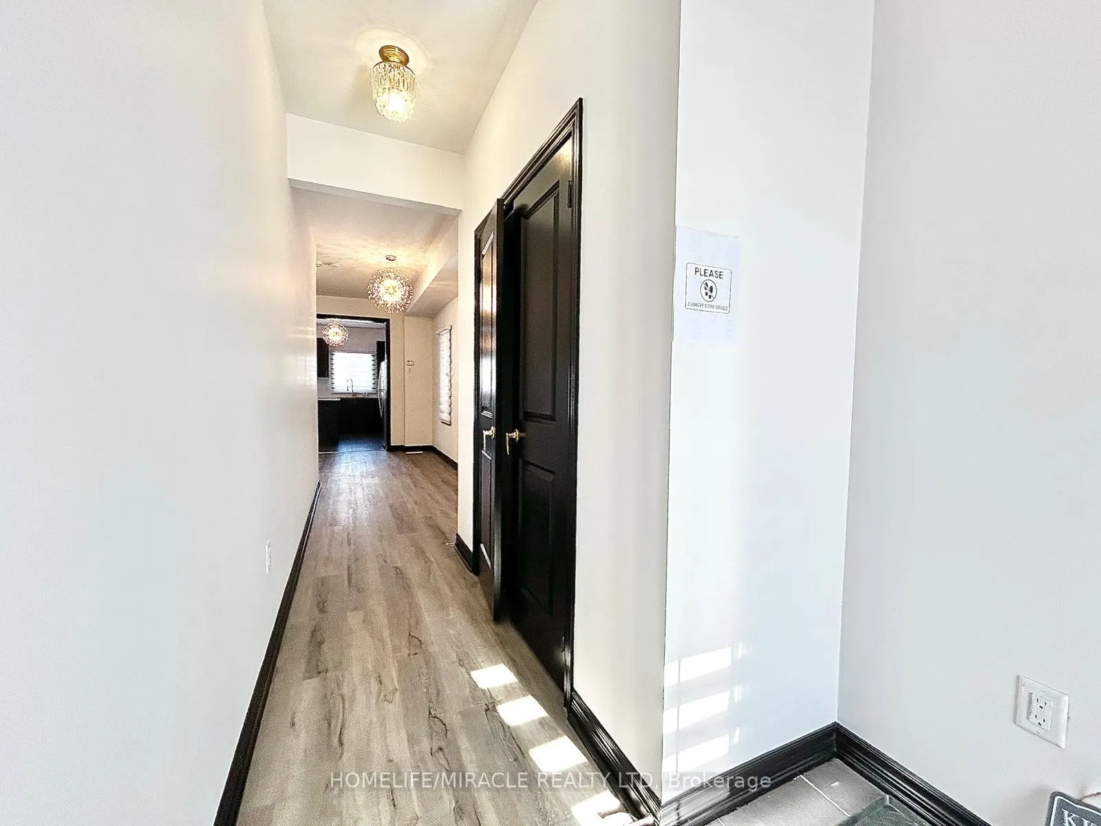 318 Ridley Crescent