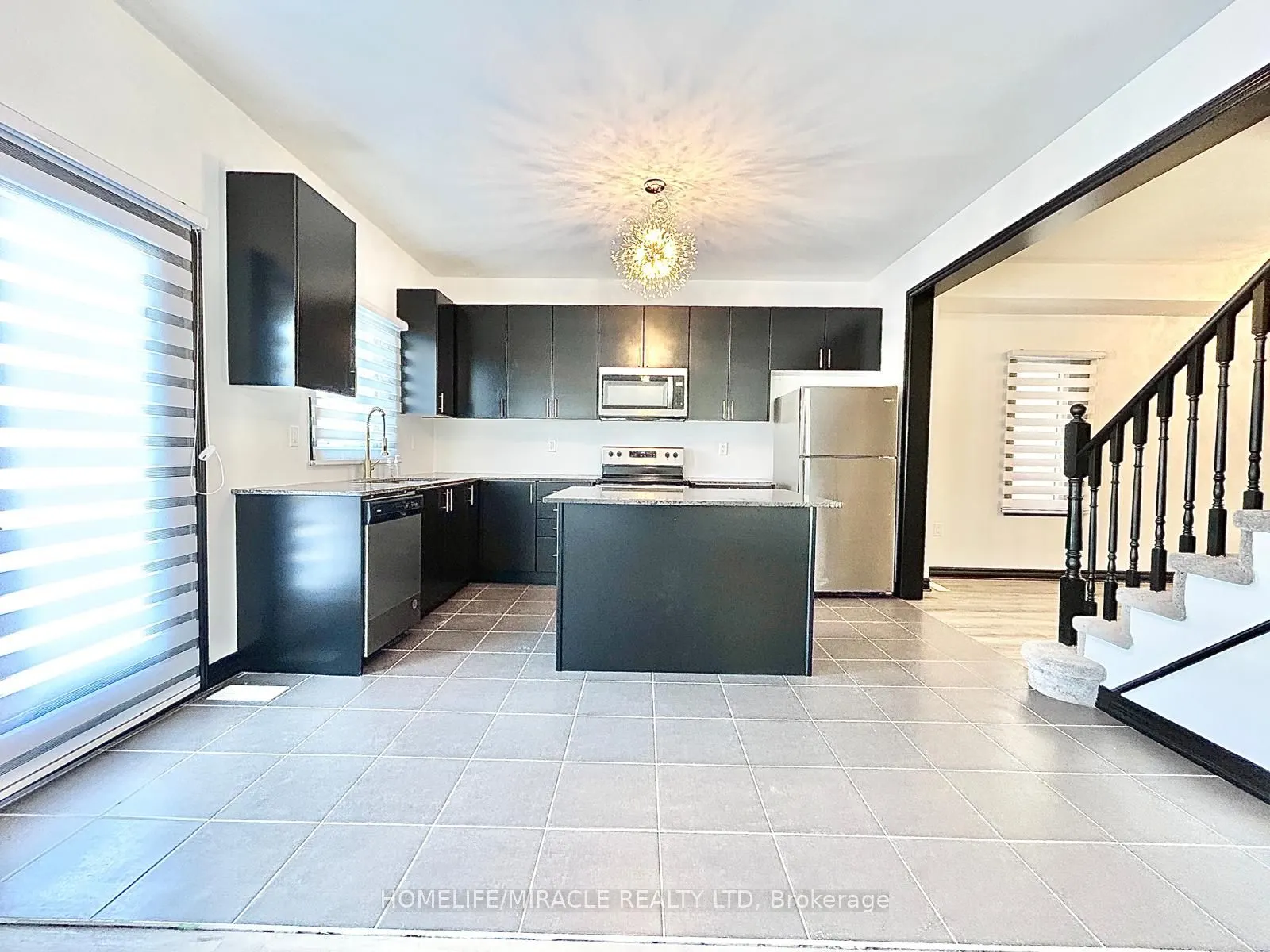 318 Ridley Crescent