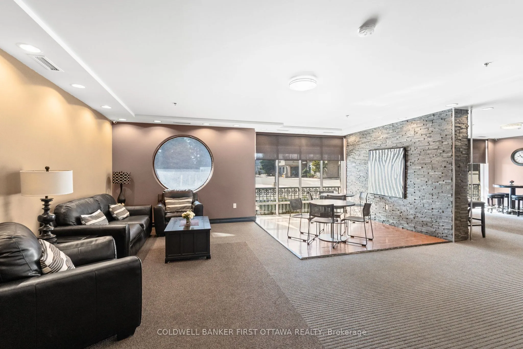 314 CENTRAL PARK Drive #912