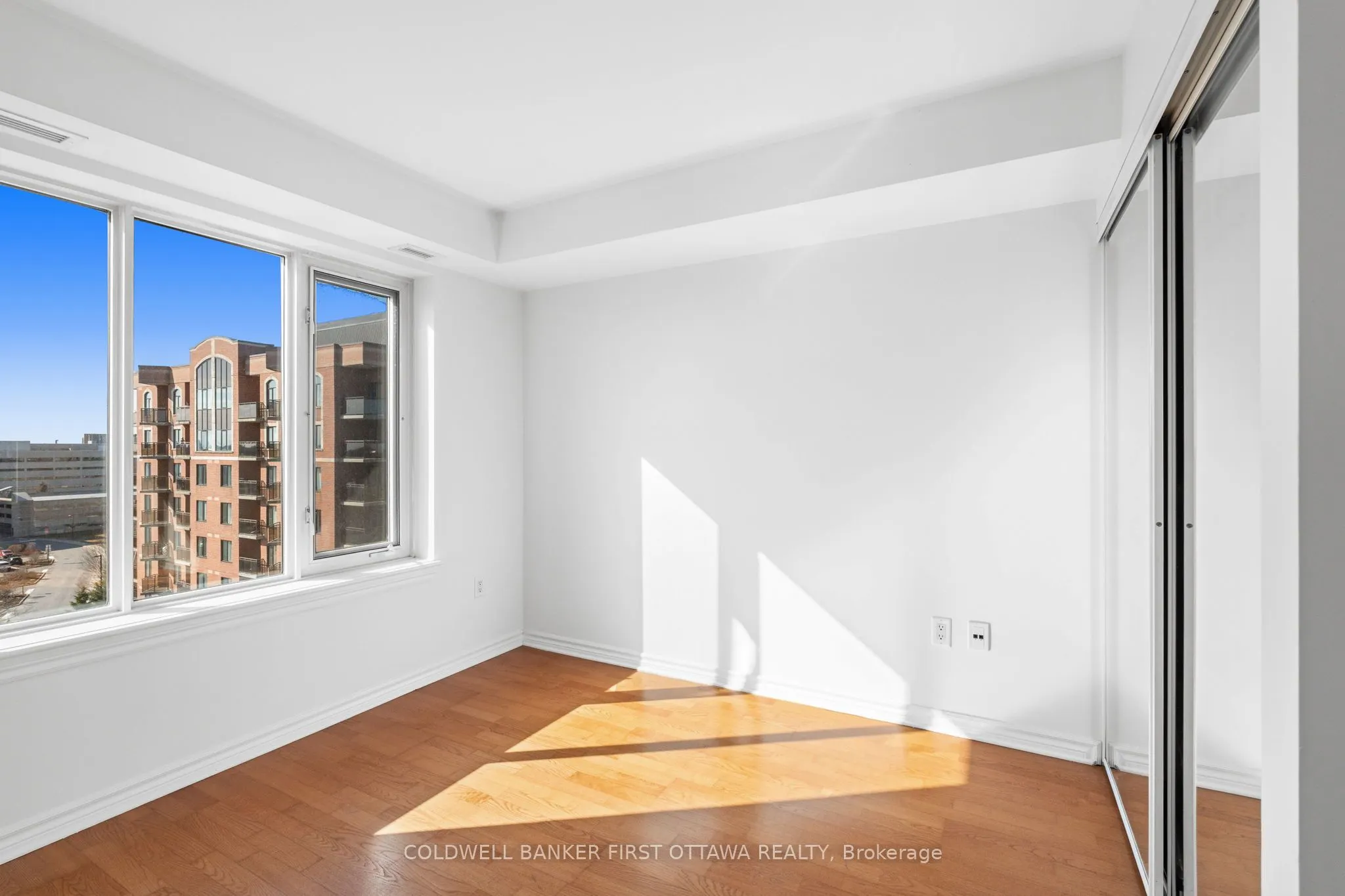 314 CENTRAL PARK Drive #912