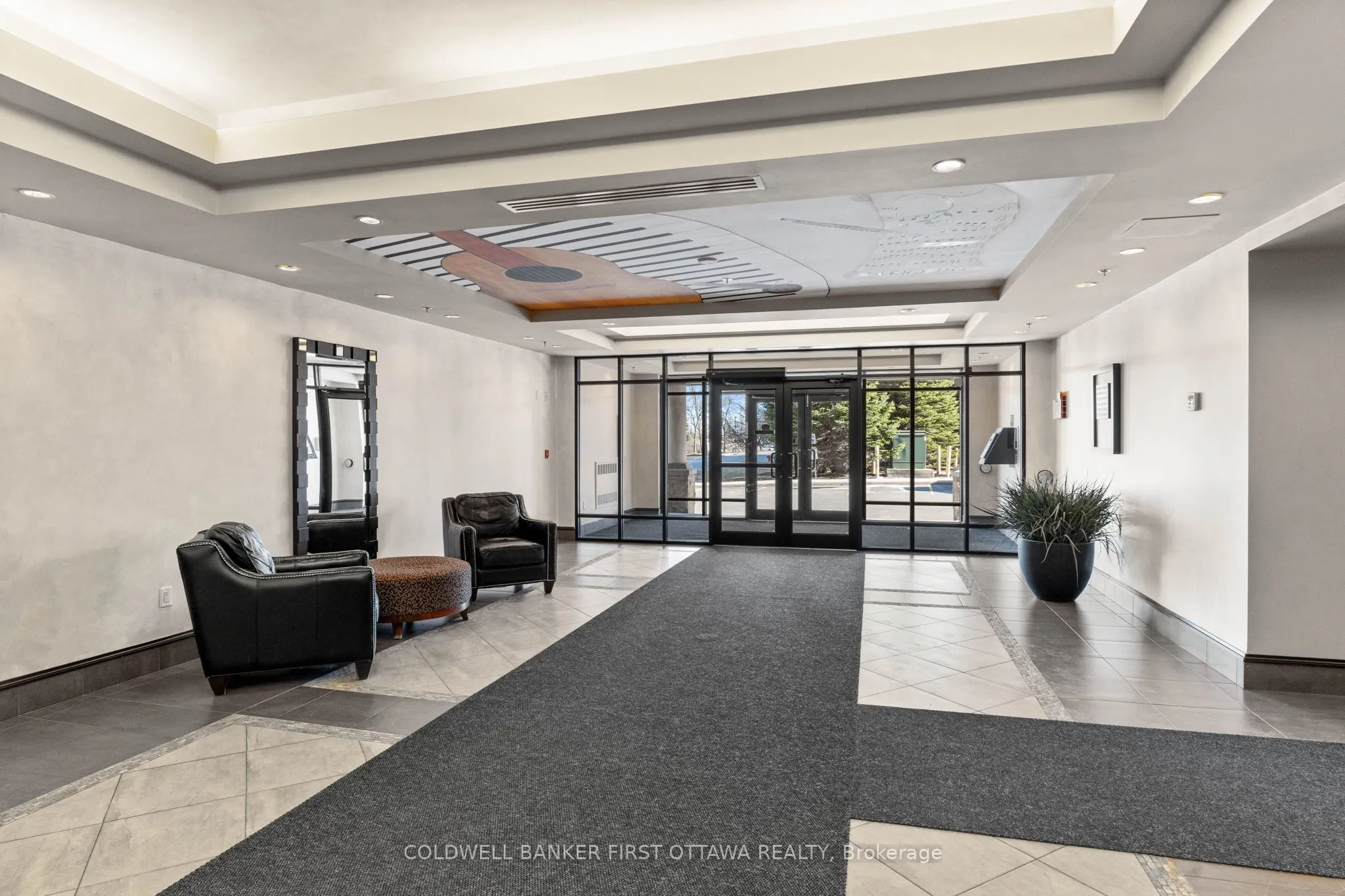 314 CENTRAL PARK Drive #912