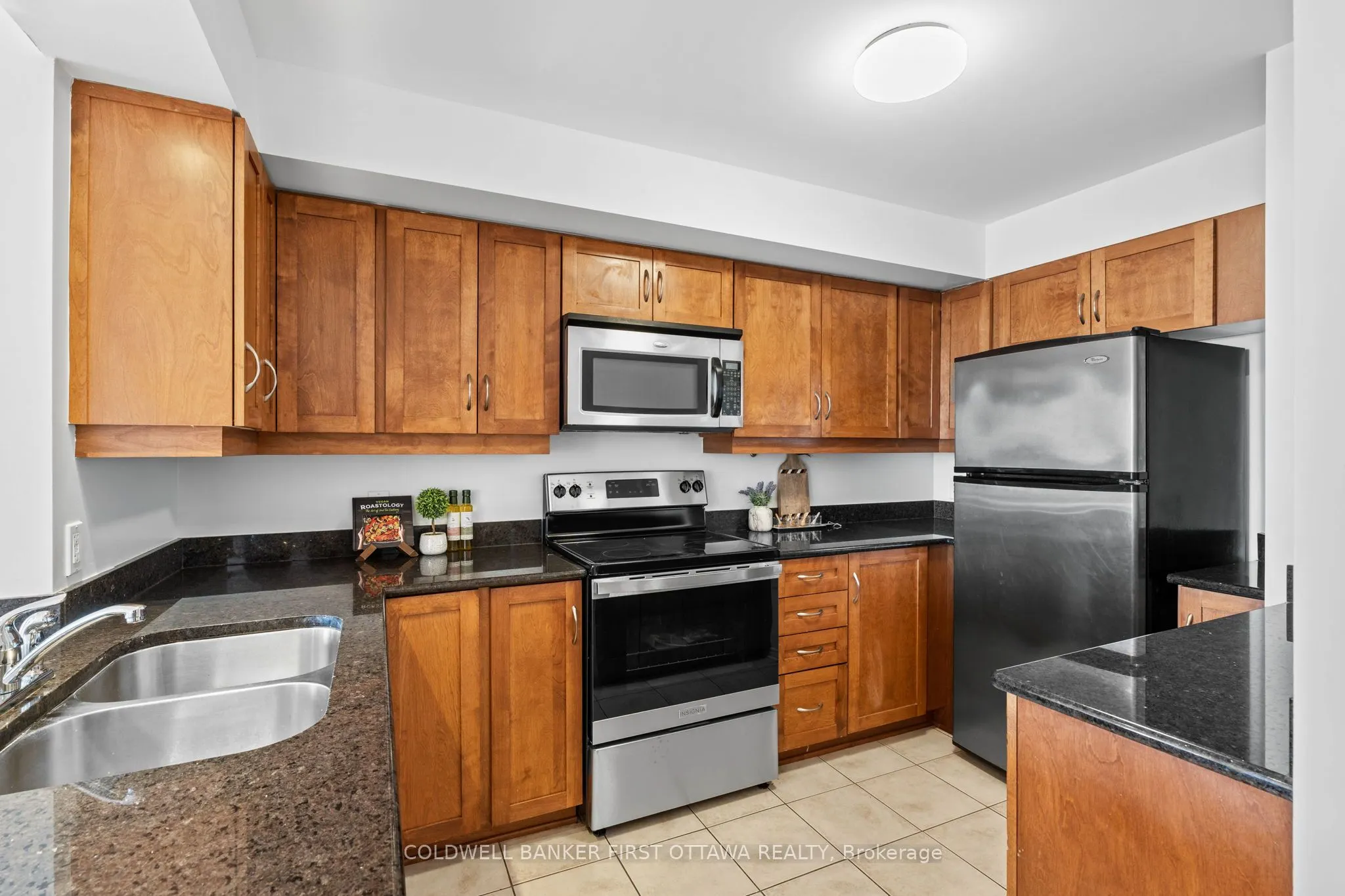 314 CENTRAL PARK Drive #912
