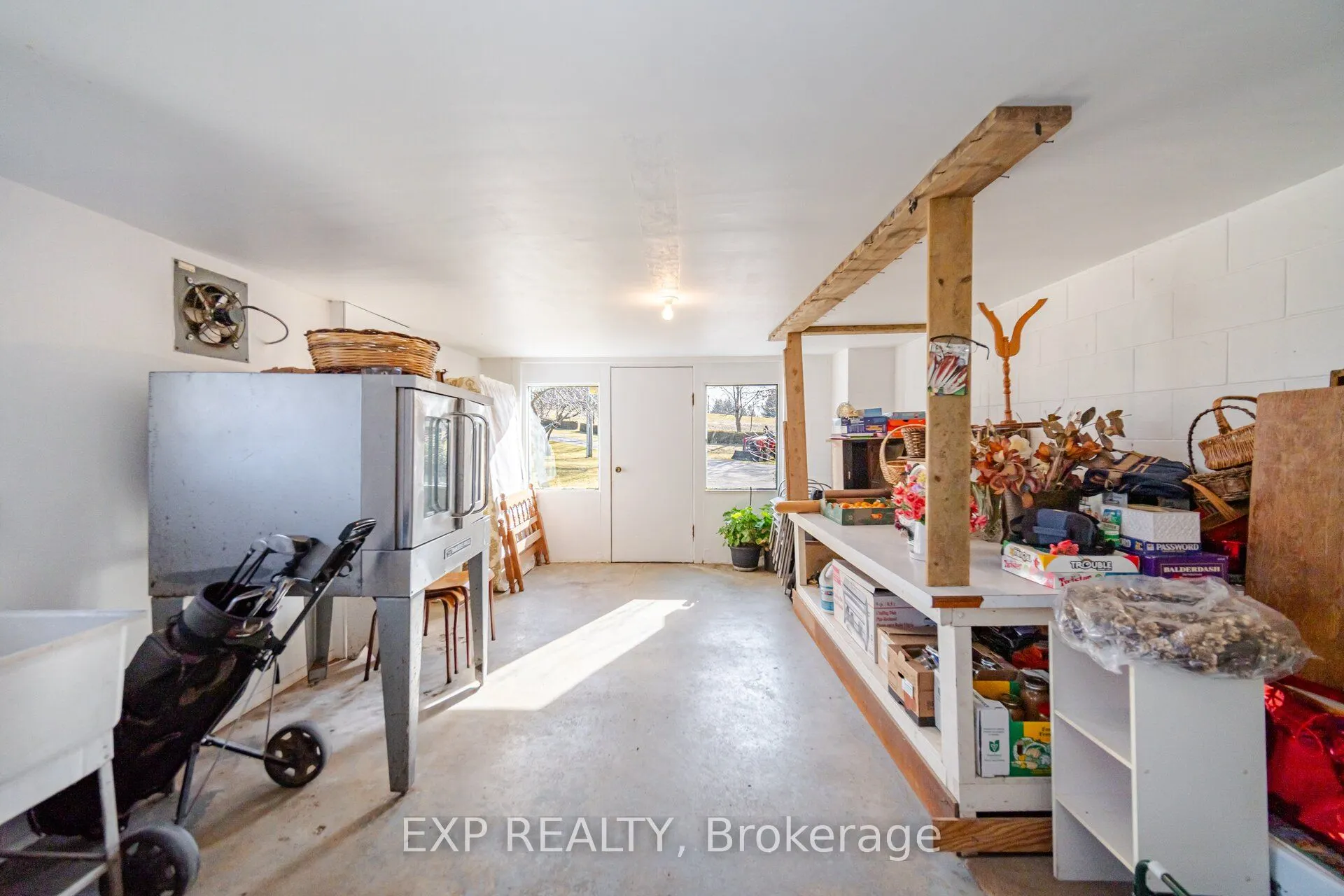 1243 Highway 5 West Highway